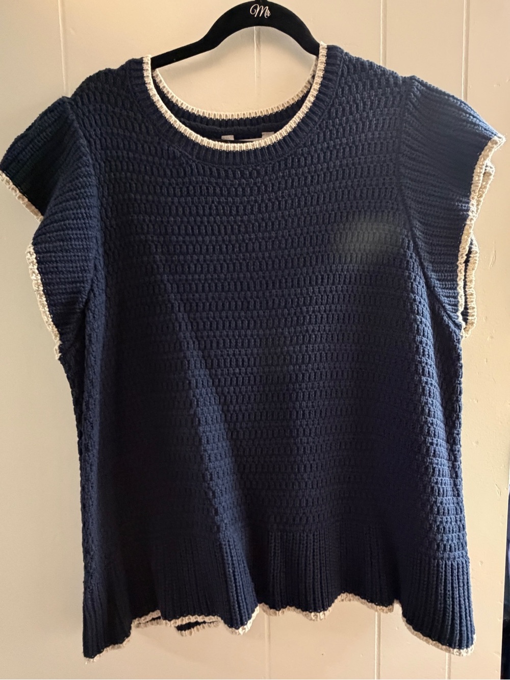 Time and Tru Navy Knit Short Sleeve Top with Cream Trim